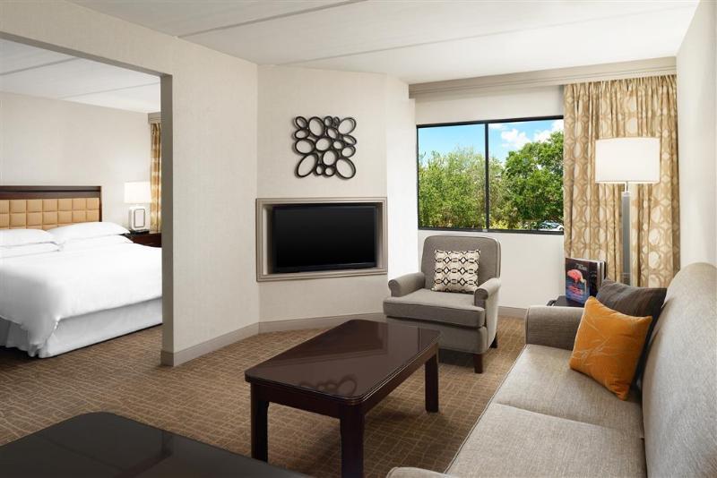 Sheraton Suites Orlando Airport Hotel Habitación foto